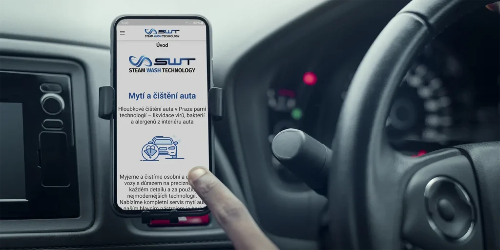 Aplikace čištění auta a leštění laku vozidla v Praze